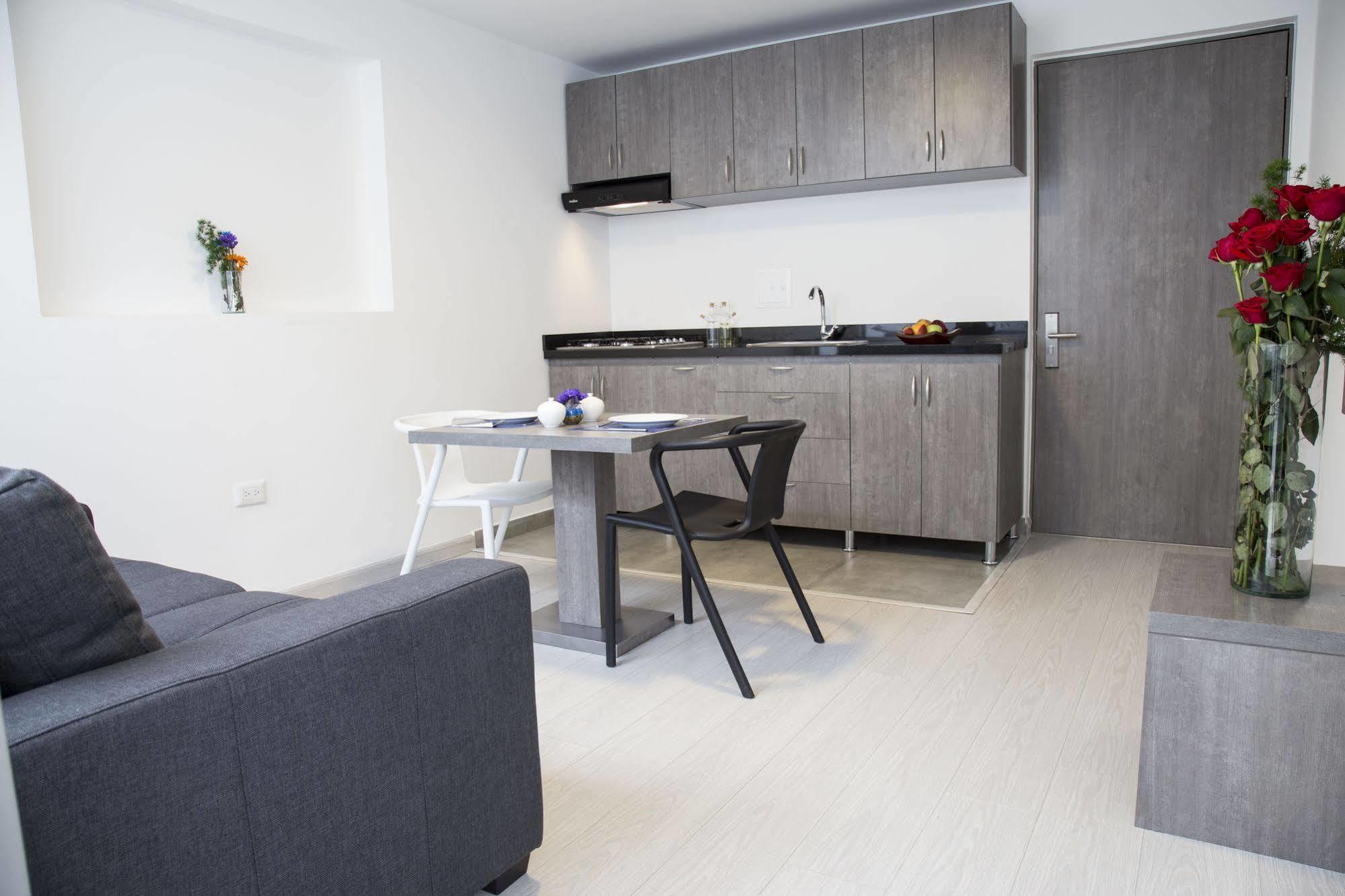 Agora Suites Self-Service Boutique Hotel ボゴタ エクステリア 写真